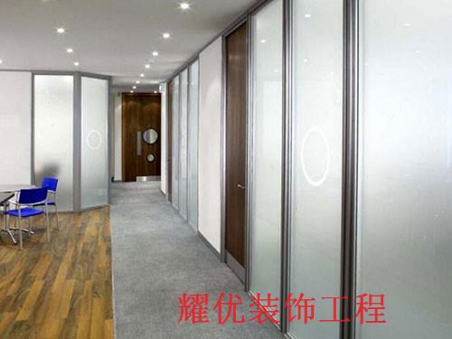 单层玻璃隔断