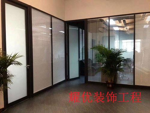 双层玻璃隔断